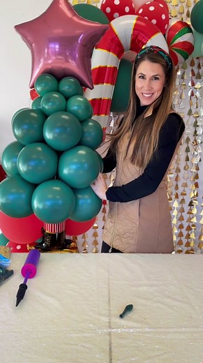 DIY Mini Balloon Christmas Tree Tutorial
