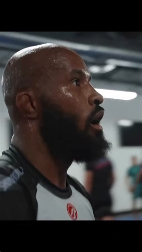 cavcaz.ufc | Follow me i join UFC video every day 💀 ##🎂要怎麼不經意的讓另一一半看到這篇文👀 儀式感滿滿🈵🔜蛋糕小熊蠟燭旋轉褸盒🕯️ 嘿~閉上眼睛～許個願吧✨ 希望你的願望會實現 （偷偷按下機關）有我幫你準備的小驚喜唷 ⚠️... | Instagram