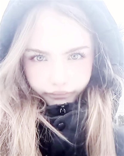 Exploring Julia's Modeling Journey in Poland