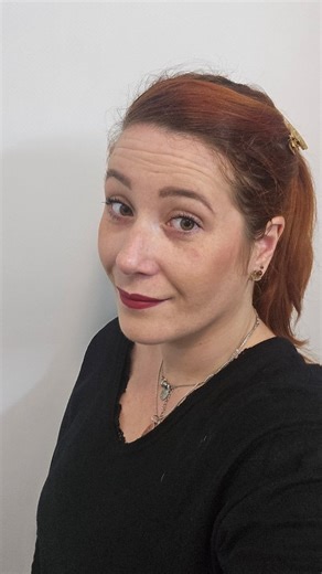 Mélanie Couffin Doisneau on Instagram: "✨ Ceci est un réel d'essai ! Si tu vois cette vidéo, c’est que l’algorithme m’a laissée respirer 😅 👉 Un petit like, un commentaire ou un partage et je te rends la pareille avec grand plaisir 💕 Ici, on se soutient, on s’encourage et on fait circuler les bonnes vibes ✨ Merci à ceux qui jouent le jeu 🙏 💬 Dis-moi en commentaire ce qu'on peut retrouver sur ton compte 😘 #SoutienEntreCréateurs #AlgorithmeInstagram #EngagementIG #TeamBienveillance #Créateurs