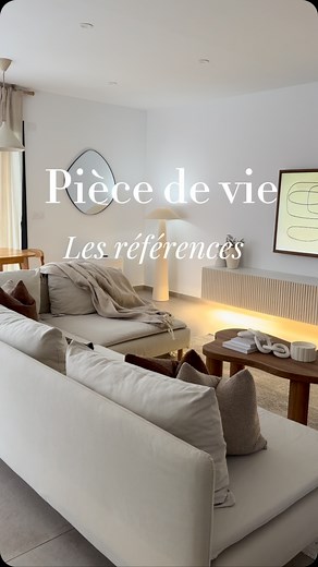 🐻Références pièce de vie 🤎 Les mêmes questions reviennent souvent sur mes références déco, alors je vous détaille tout ça ! ✨ 🛋 Canapé : Ikea - Soderham 🪑 Table basse : Lafarfouille - Scarlett 📺 Meuble TV : Besta (customisé) 💡 Lampadaire : Maisons du Monde ref : Elmont 🛏 Housses de coussins : • Laine bouclée : Shein • Rectangulaire : Amazon 🛋 Tapis : Ikea modèle : Fullmakt (le modèle que j’ai Rodeland n’est plus dispo) 🔗Chaîne en bois blanc : B&M 🤎rideaux : onega @laredoute Si vous vou