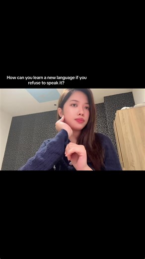 Probably from now on I‘ll try to speak English and German in my videos. I think communicating with people who speak different languages is really good for me, and I think you should try it too. My teacher said today like pls try not to sit in the same group with people who speak the same language as you. Because your brain will only hear your own language, not others. And after a while, you literally DO NOT want to speak another language anymore. Talking with friends in another language is a fre