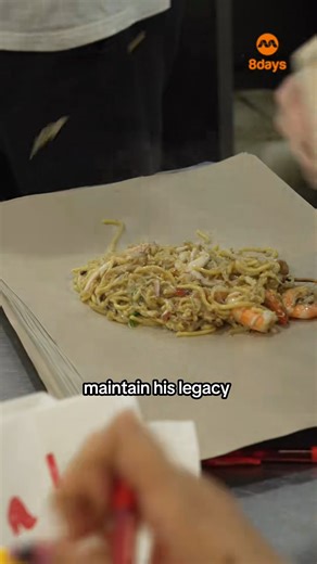 Anyone had the privilege to meet the late Mr See, founder of Geylang 29 Hokkien Mee? He definitely sound like a fun person to work with! Read more: https://tinyurl.com/3b92uf8j 📍Geylang Lor 29 Hokkien Mee 936 East Coast Road S459129 | 8 Days Singapore