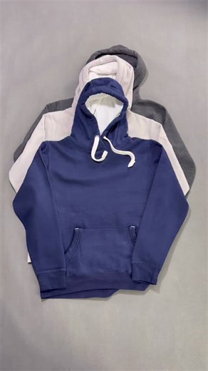 ‎فروشگاه اینترنتی ورسالیکو ( سایت )‎ on Instagram‎: "⁨ ⁨🔗 جـــهت اطلاع از توضـیحات ویدئو رو تا آخر مشاهده بفرمایید 🔗 🔅هـــودی های یونیسکس ضخیم نخ پنبه ای داخل ترمال ( توکرکی ) قوی سوئدی با ضمانت جنس و اورجینالی🔅 📥 جهت ثبت سفارش و اطلاع از توضیحات محصول کـــلمه ( کوتون ) رو کامنت کنید 📥 🔹توضیح کامل راجع به پیج در هایلایت موجوده🔹 🔸برای اطلاع از نحوه کار هایلایت ها رو ببینید🔸 #هودی #هودی_توکرک #هودی_وارداتی⁩⁩⁩ #هودی_توکرکی"‎