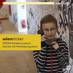 Mit einer neuen Kommunikationsausstellung starten wir im ZOOM Kindermuseum Wien in den Herbst. 🗣 Bei „MIT UND OHNE WORTE“ können Kinder und Jugendliche bei verschiedenen Stationen spielerisch verschiedene Arten der Kommunikation kennenlernen. Mit einem eigenen Redaktionsteam können sich die jungen Besucher*innen im ZOOM Newsroom sogar einmal selbst in der Moderation probieren. Mehr erfahrt ihr unter anderem von Vizebürgermeister und Bildungsstadtrat Christoph Wiederkehr und Bildungsstadträtin V