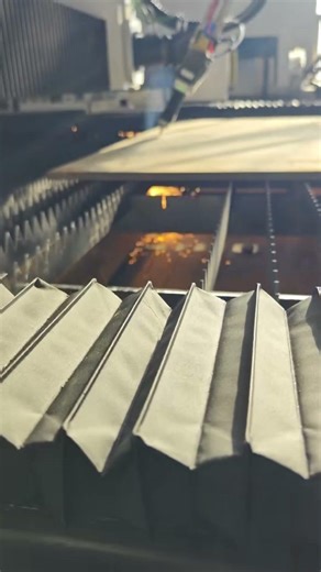 ±0.03mm Precision Bevel Cutting! This Fiber Laser Cutter Slices 100mm Metal Like Butter