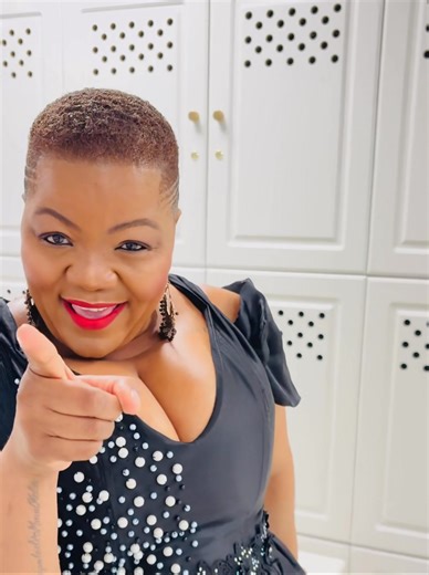 Always enjoying singing my #versatile music acapellas🔥💃🏻…feeling so blessed to be 👑Maxy Khoisan MmaGauta ka sebelebele in this Showbiz &👸🏽Queening my cultural way forever. #NewMusicComing #Ep #TheVersatileQueenEp #fypシ゚ #fypageシ #fypシ゚viralシ @top fans | Maxy KhoiSan