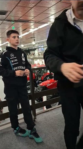 🏎️ Επαγγελματικός προσομοιωτής εκπαίδευσης οδηγών Formula 1 από την Ιταλία