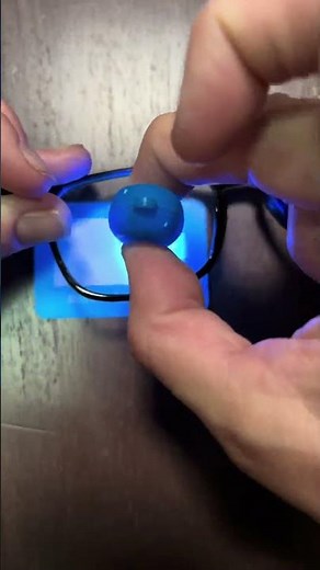 Check out this blue light glasses test!