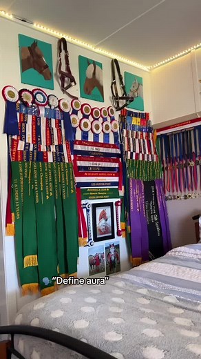 Understanding Aura: Definition and Meaning