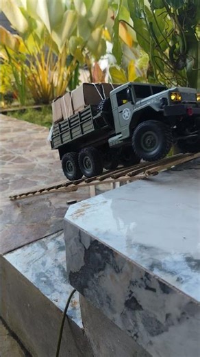 military truck so easy conquered this obstacle #rccar