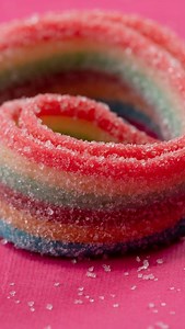  Are your kiddos going Trick-Or-Treating tonight? @uncchildrens pediatric dentist Tim Wright, DDS, has some tips on choosing treats that are a bit more tooth-friendly! 醴 Check out his advice on keeping those little smiles safe and healthy while enjoying the fun of Halloween!  #HappyHalloween #smile #oralhygiene #oralhygienetips | UNC Children's - North Carolina Children's Hospital | Facebook