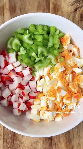 Easy Imitation Crab Salad Recipe for Quick Meals