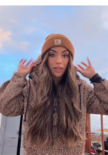 Cozy Fleece-Lined Rain Jacket for Ranch Life