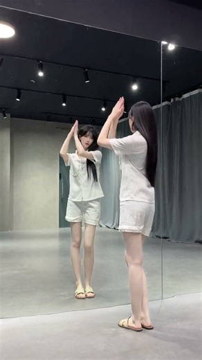 You think I'm air?! Zhang Yuqi Cosplay