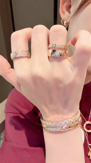 #악세사리추천 #뱅글팔찌 #jewelry #선물추천 #불가리 #명품주얼리 #티파니 #까르띠에