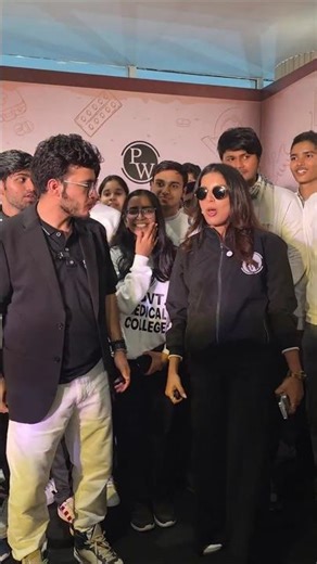 Samapti Mam and Vipu Bhaiya with NEET Toppers 🫠