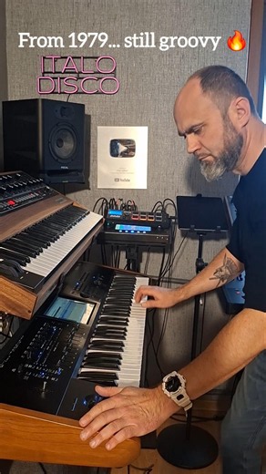 This 1979 synth melody still has that groove 🔥