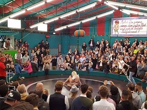 Devil´s Wheel - Oktoberfest Girls and Boys funny Spin Game, Teufelsrad!