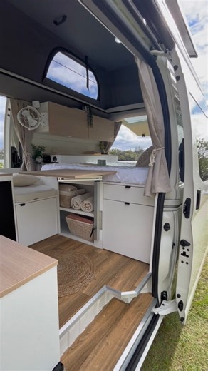 Looking at making 2026 your year for FREEDOM⁉️🚐💨 Our SLWB conversions are built for long-haul comfort, practical layouts and adventure-ready living. Here’s what our happy clients say: 💚 “Quality is excellent.” 💚 “Customer service is incredible.” 💚 “Workmanship craftsmanship = spot on.” 💚 “Organised processes from start to finish” From FNQ to ACT… and even all the way from the UK - Stagbit fam goes everywhere and loves vanlife with us 🌏 💥We specialise in Toyota Hiace campervan conversions
