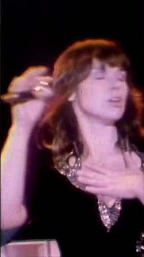 Heart with "Barracuda" from The Midnight Special