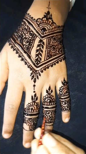 ✨ V-Shape Statement Back Hand Mehndi ✨ | Bold, Clean & Trending Design