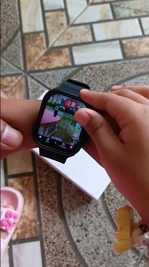 Android smartwatch, watch that can use SIM card, install applications like a cellphone