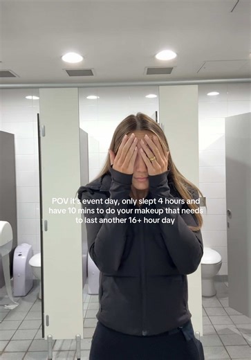 10-Minute Long-Lasting Makeup for Events