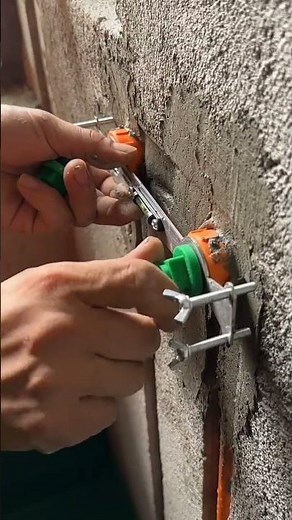 Shower Valve Embedded Pipe Installation Difficult to Level: Use This Stainless Steel Leveler