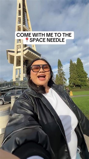 MAKENA | SEATTLE CONTENT CREATOR on Instagram: "LET’S GO TO THE SPACE NEEDLE #AD Going to the Space Needle never gets old, especially because of the breathtaking city views, photo opportunities, and great perks the season pass gets me! This time, I brought my mom who hasn’t been up to the Space Needle since their renovations and she absolutely loved it. I got 50% off her ticket! Here are some more perks that the season pass ($99) gets you: • Unlimited visits until May 31st, 2026 • 10% off gifts,