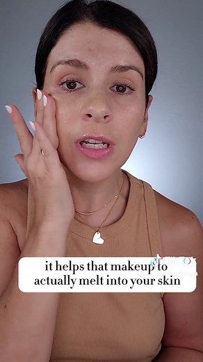 6 Simple Beauty Tips to Look Younger With Makeup! ** Just a note, aging is a beautiful process, and mature skin is amazing, and this video is in no way meant to imply otherwise. These are just a few tips to help more sophisticated skin get the best results from makeup. As always, feel free to leave any questions and always give yourself grace when it comes to makeup (and all the other things, too!) 🥰🥰 Which tip is your favorite!? ❤️ Products Used: @lysbeautyofficial Cream Bronzer @caliray So B