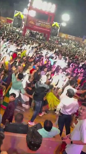 ભુવાપાણી ❣️🫶🏻#vanbhazala #dance #garba #navratri #song #smile #wedding #love #garbanavratri #king