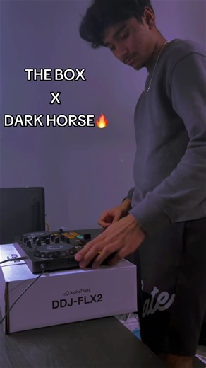 Learning to DJ: Day 27 Mashup of The Box and Dark Horse