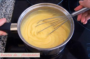 Así se hace la Crema Pastelera Perfecta ----> https://www.querecetas.com/recetas-de/crema-pastelera-casera-facil-y-perfecta | Qué Recetas