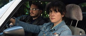 'I Don't Feel At Home In This World Anymore' Trailer: Elijah Wood And Melanie Lynskey Go Vigilante - SlashFilm