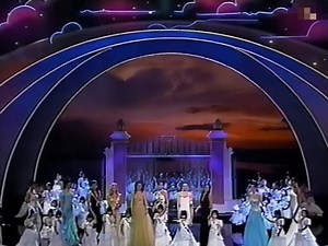 Miss Universe 1994- Evening Gown Competition. #MissUniverse #MissUniverso | Miss Universe Moments