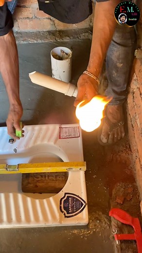 171K views · 774 reactions | #reelsviralシ #viralvideoシ #reelsfypシ #reelsfacebook #reelschallenge #foryouシ #sanitary #pan #viral #lowdown | Electric mix Ltd | Facebook