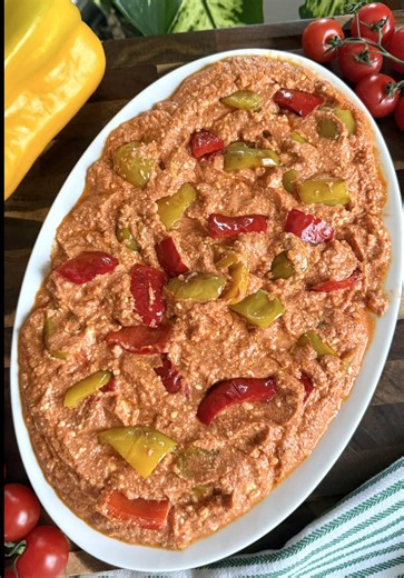 Fergese ricetta tradizionale albanese: peperoni, feta e ricotta