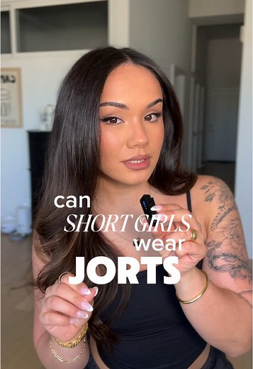 Stylish Jorts Outfits for Petite Women: Summer Trends