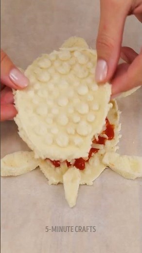 5-Minute Turtle Bread 🐢🍞 | Fun Snack with Cheese & Tomato!