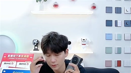 可进行变声通话的智能可视门铃G4，支持隐私保护与远程互动，提升居家安全体验。