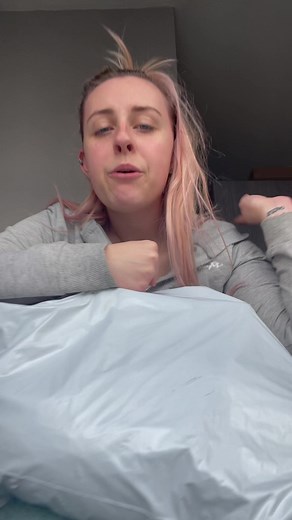 Arias easter clothes