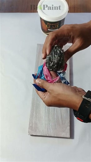 Ini Cara Bikin White Wash Finishing Kayu Estetik!
