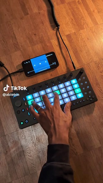Re-imagine Sounds with USB-C and Ableton