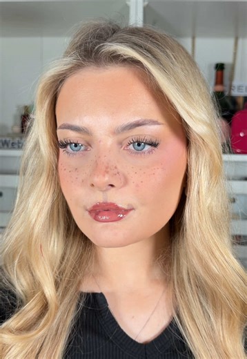 Lip Stain Hack: Transform Your Look Effortlessly