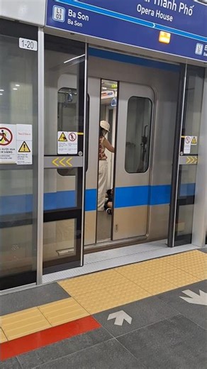 #hochiminh #metro #train #doors #closing #mrt #vietnam #shorts #foryou #fyp #asmr