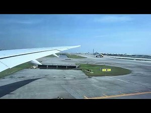 Thai Airways B787-9 Departure from Bangkok Suvarnabhumi - 4K
