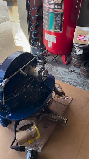 Small sample of the work we do and how we always get it done. #work #letsdoit #makethatmoney #chicobuilt #staytuned #underload #bigpower #vwbeetle #enginebuilder #engine #power #motor #volkswagen #aircooled #engines #workhard #hardwork #realdeal #mexico #brazil #germany #japan #worldwide #steelbugin #engineporn #wildthing #humpday #wedontplay #volksworld #horsepower | CHICO PERFORMANCE RACING