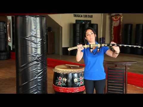 How to Display Samurai Swords : Martial Arts Understanding & Guidance