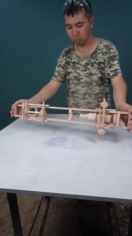 Wood truck - Mercedes-Benz